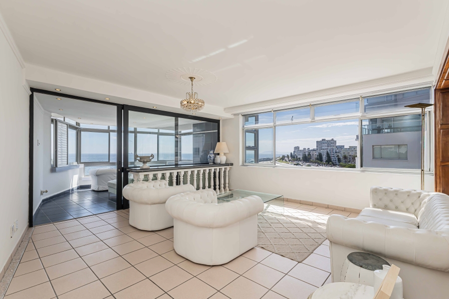 3 Bedroom Property for Sale in Sea Point Western Cape